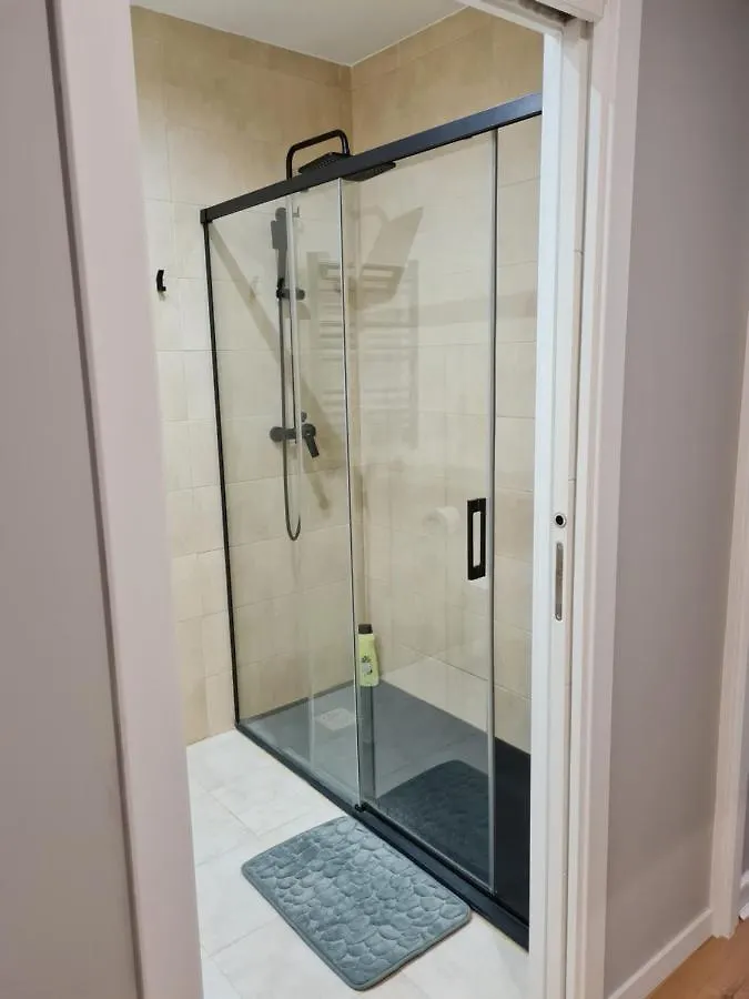 Apartamento Ayuntamiento Parking Gratis. Auto Check-In. Bilbao