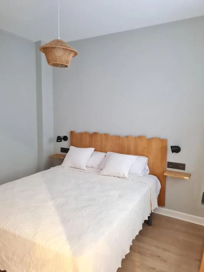 Apartamento Ayuntamiento Parking Gratis. Auto Check-In. Bilbao